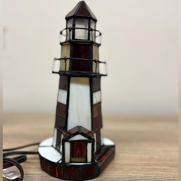 Vintage Stained Glass Lighthouse Night Light Tabletop Tiffany Style - Picture 7 of 12
